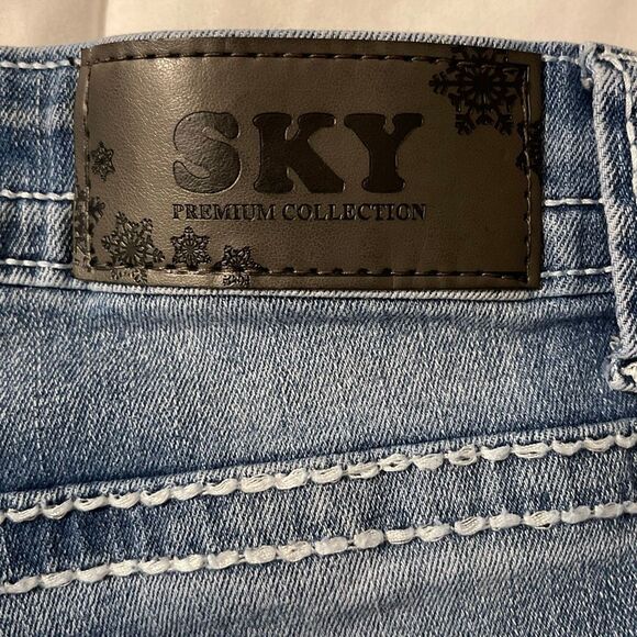 SKY Ladie’s Classic Pocket Bling Bootcut Jeans - Picture 5 of 12